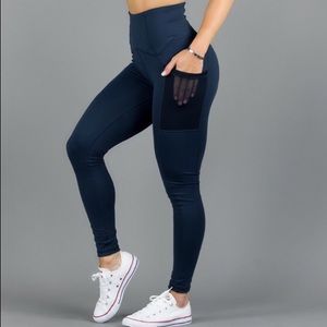 Buff bunny Athena leggings in navy